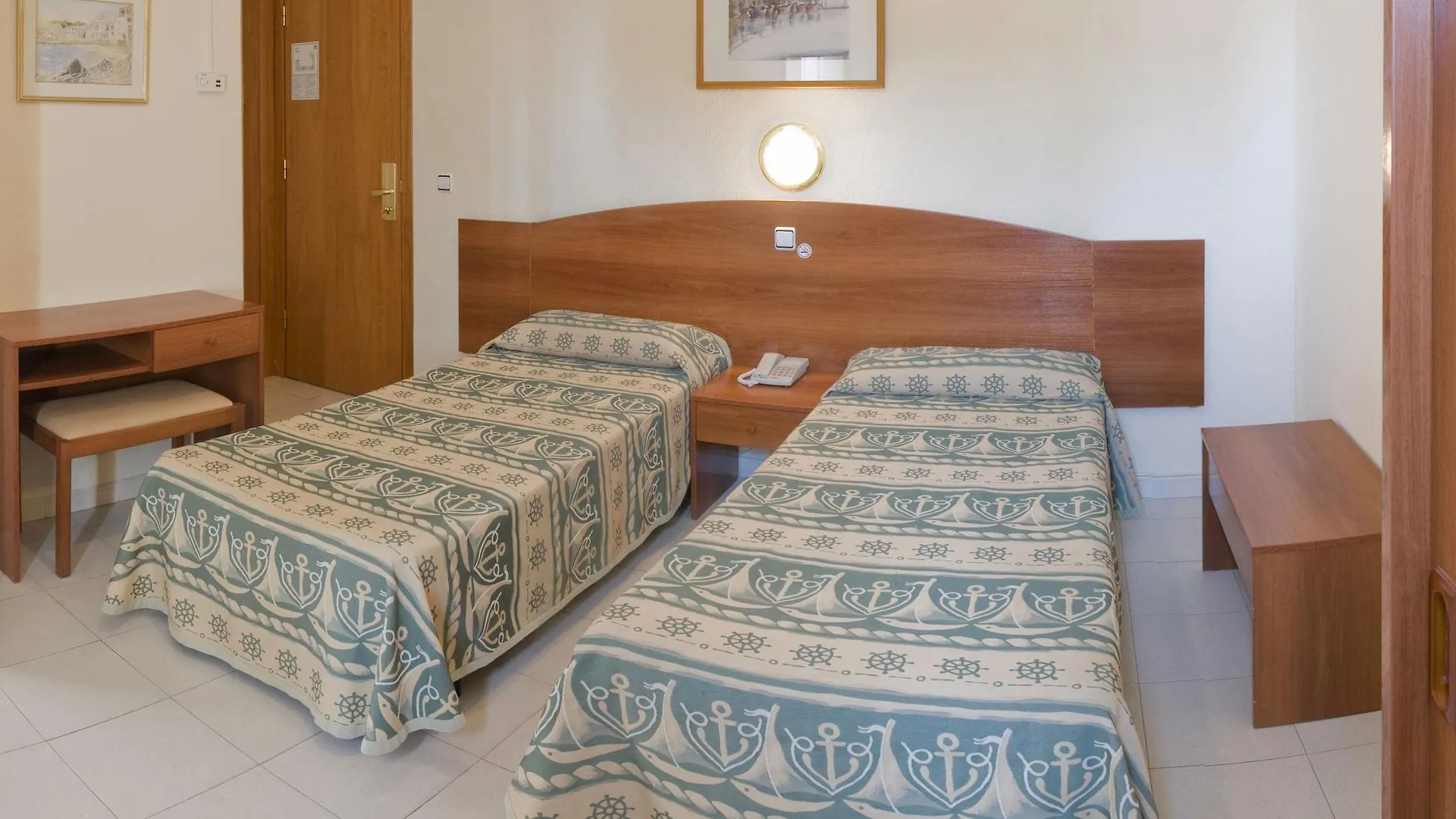 Ght Balmes, Hotel-Aparthotel&Splash Calella 3*,  Spain